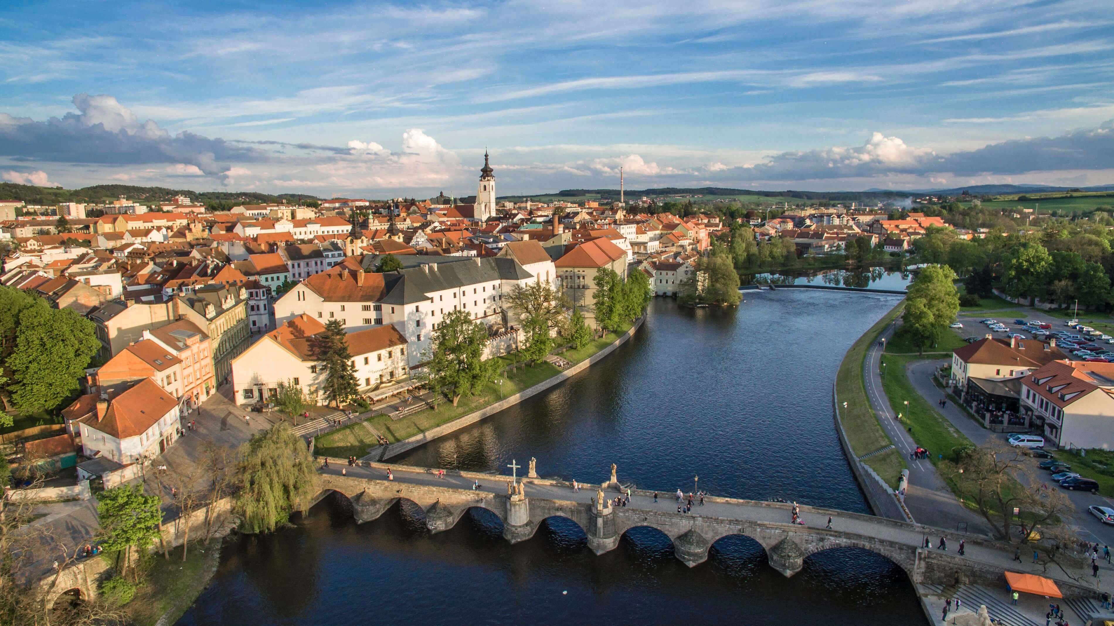Historické centrum Písku, řeka Otava a Kamenný most